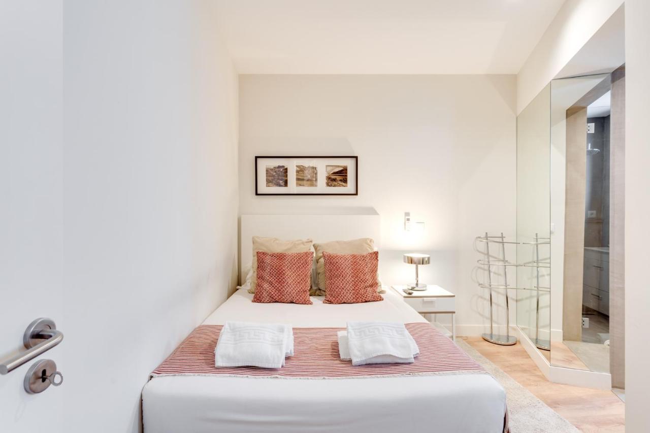 Tiara Downtown Apartments By Da'Home Porto Eksteriør billede